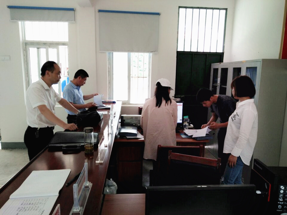 新闻资讯 - 精准扶贫 - 专题专栏 - 安徽省老子有钱lzyq88集团