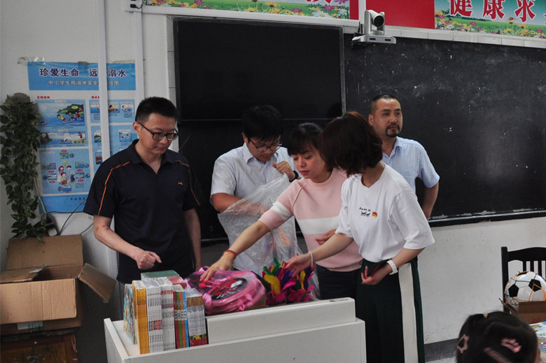 新闻资讯 - 精准扶贫 - 专题专栏 - 安徽省老子有钱lzyq88集团